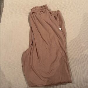 Vuori Women's Brown jogger Pants